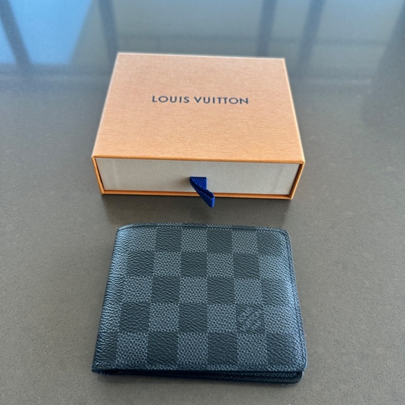 Multiple Damier Graphite Louis Vuitton Wallet - Picture 2 of 5